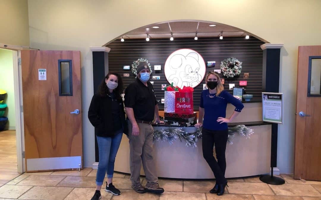 WSB Northwest Exterminating Christmas Partnership