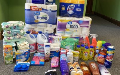 Laurens, SC Team Donates to Safe Home